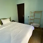 Korabi Πανσιόν Ceren