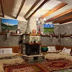 Πανσιόν Korabi