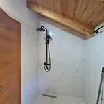 ゲストハウス Korabi Ceren